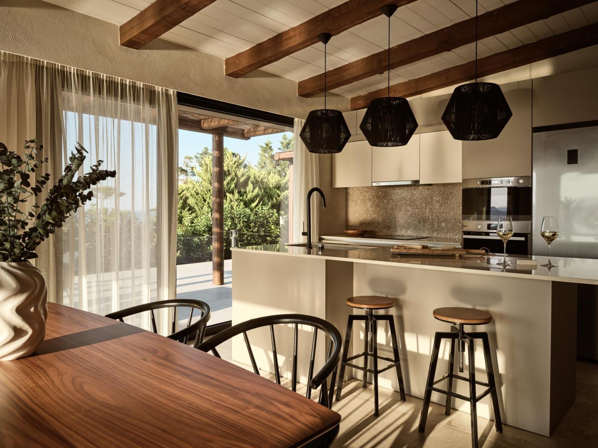 Ananta Blue Residence Argassi Room photo