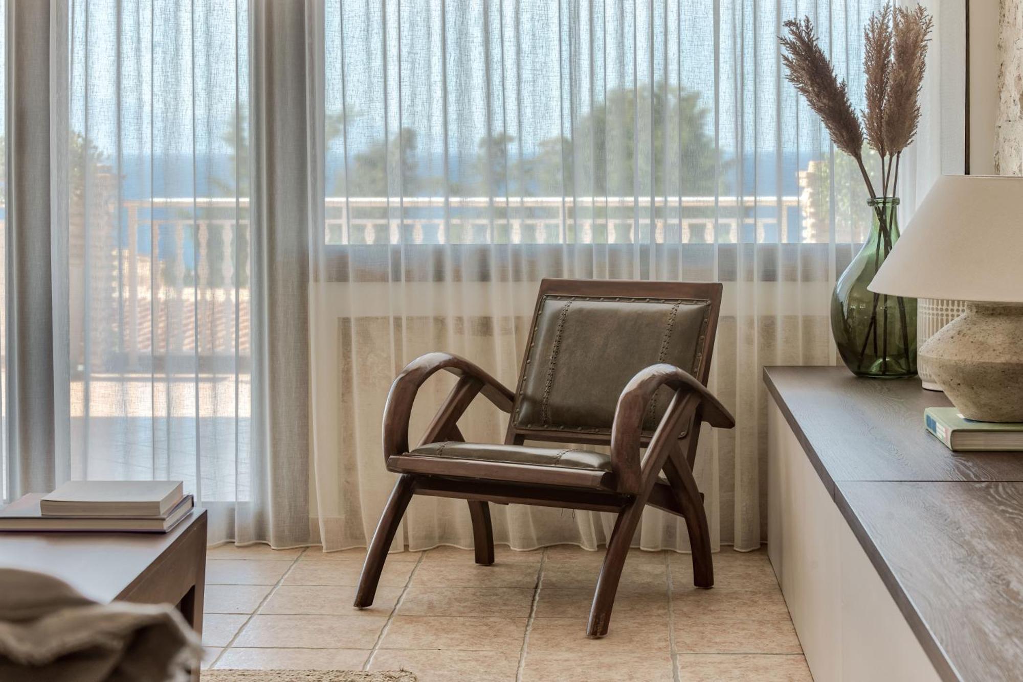 Ananta Blue Residence Argassi Room photo